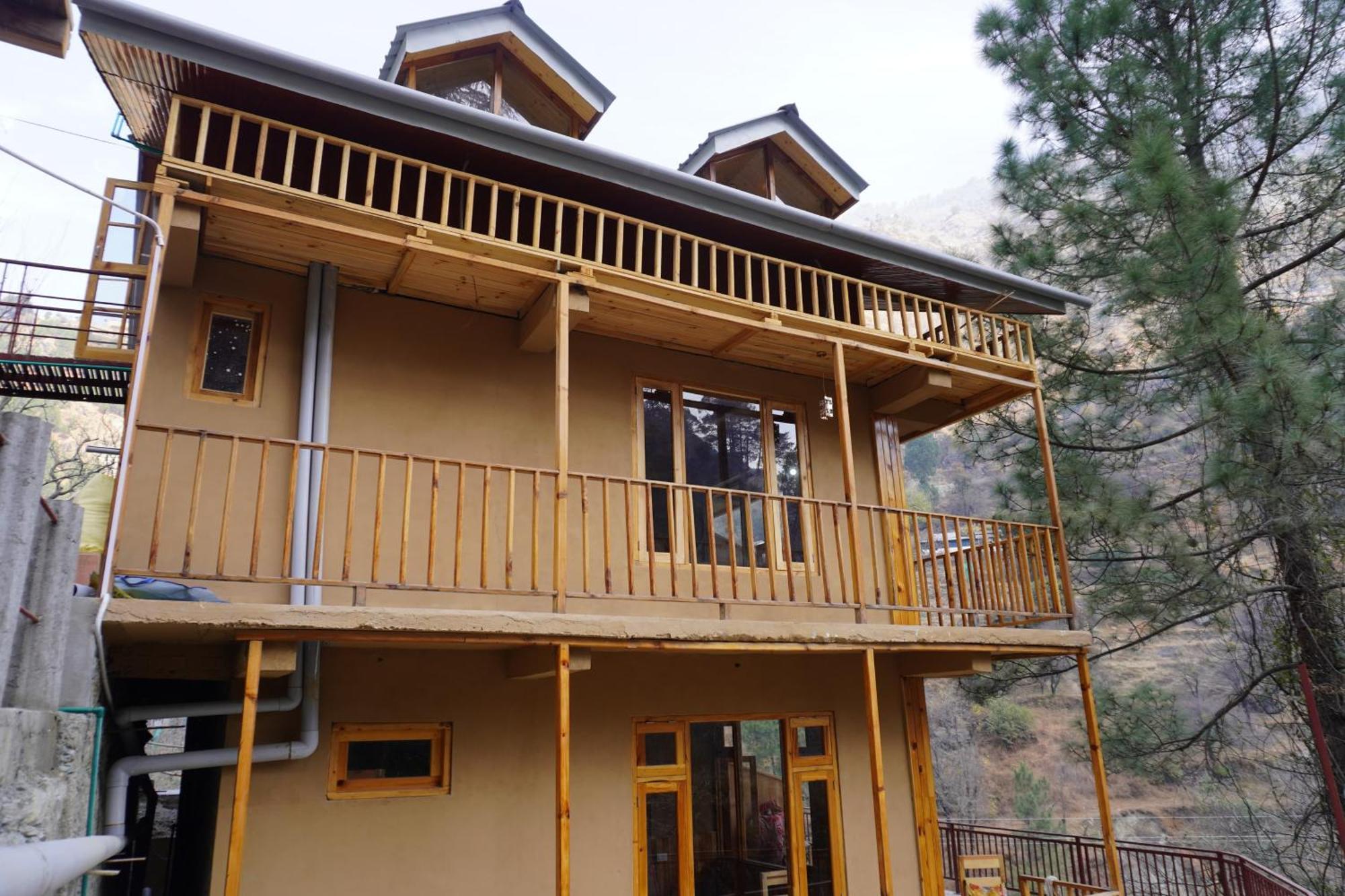 The Fiza Retreat Tirthan Banjār Kültér fotó